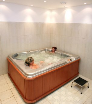 LÁZEŇSKÝ HOTEL HUBERT foto